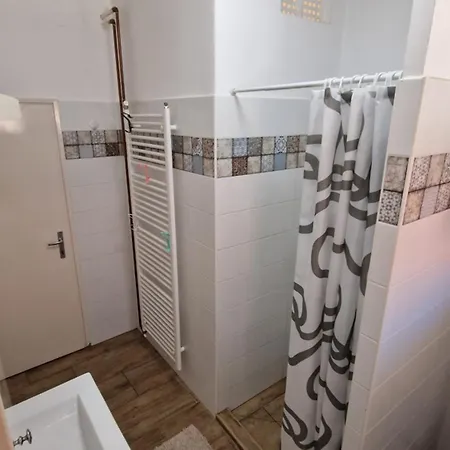Inna Apartmán *